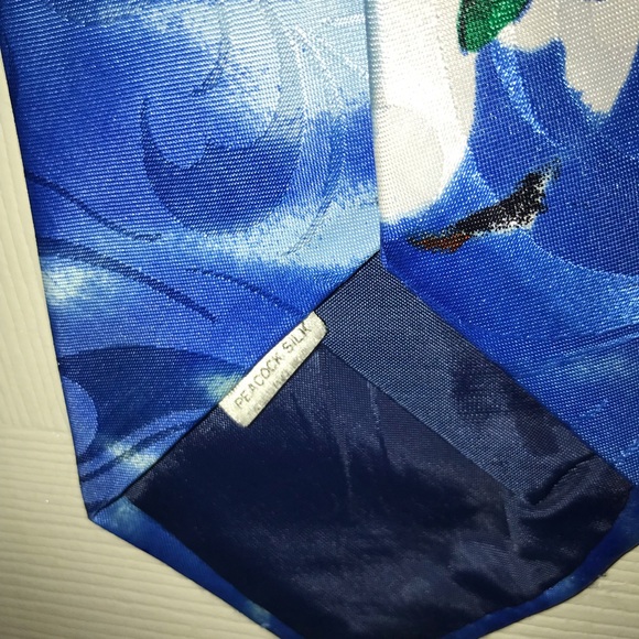 Christmas Penguins Ice Skating Mens Silk Tie - Picture 5 of 5